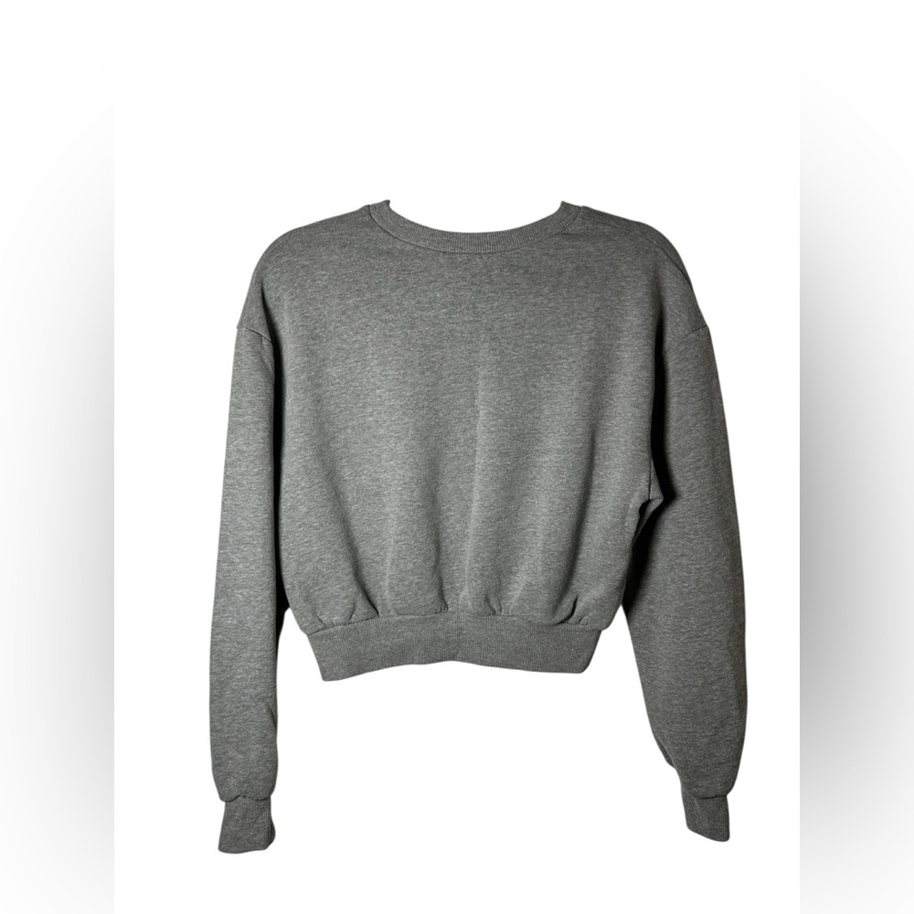Wild Fable Gray Cropped Crewneck Sweatshirt Women’s‎ Medium Fleece Pullover - Picture 4 of 6
